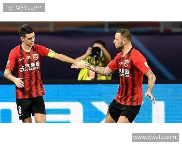 南京羽毛球队与上海羽毛球队赛后复盘分析双方状态与表现对比